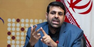 توضیحات مهم عضو هیات رئیسه مجلس درباره استیضاح ۴ وزیر پزشکیان