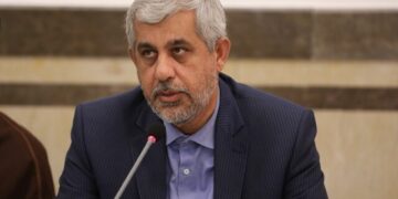 تحلیل عجیب دبیر کمیسیون امنیت ملی مجلس؛ بازگشت تحریم ها آنقدرها هم اثر ندارد/ درگیری دوباره ایران و اسرائیل بعید نیست