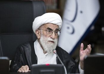 آیت‌الله جنتی: جایگاه زنان در اسلام کرامت‌بخش است، غرب فقط استثمار می‌کند