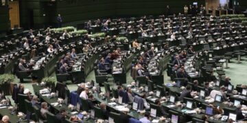 بررسی دوفوریت طرح منع دولت از تحویل اسناد CFT در دستورکار امروز مجلس