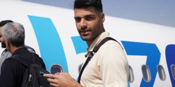 ببینید | اولین تصاویر از ورود تیم ملی فوتبال ایران به فرودگاه ولگوگراد روسیه با وجود شایعه خبرساز