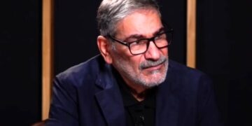 روزنامه اعتماد: شمخانی از چهره های معتدل بوده و هست/ با نظرات او در شورایعالی امنیت ملی موافق نیستیم اما شکستن حریم خصوصی او را ناپسند می دانیم
