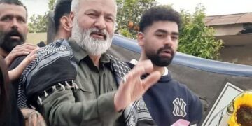 بازگشت رزمنده ایرانی پس از ۶ سال اسارت/ محسن طاهرزاده کیست و توسط چه گروهی اسیر شده بود؟