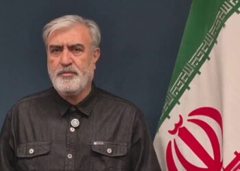ببینید | توضیحات ابراهیم عزیزی درباره طرح جدید مجلس برای مدیریت تنگه هرمز